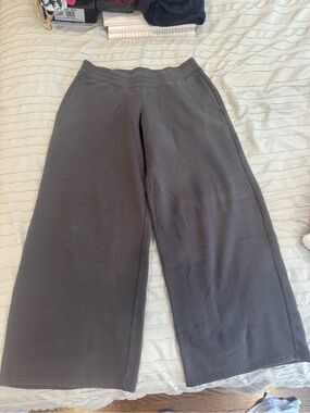 Hollister Wide-Leg Lounge Pants in Charcoal